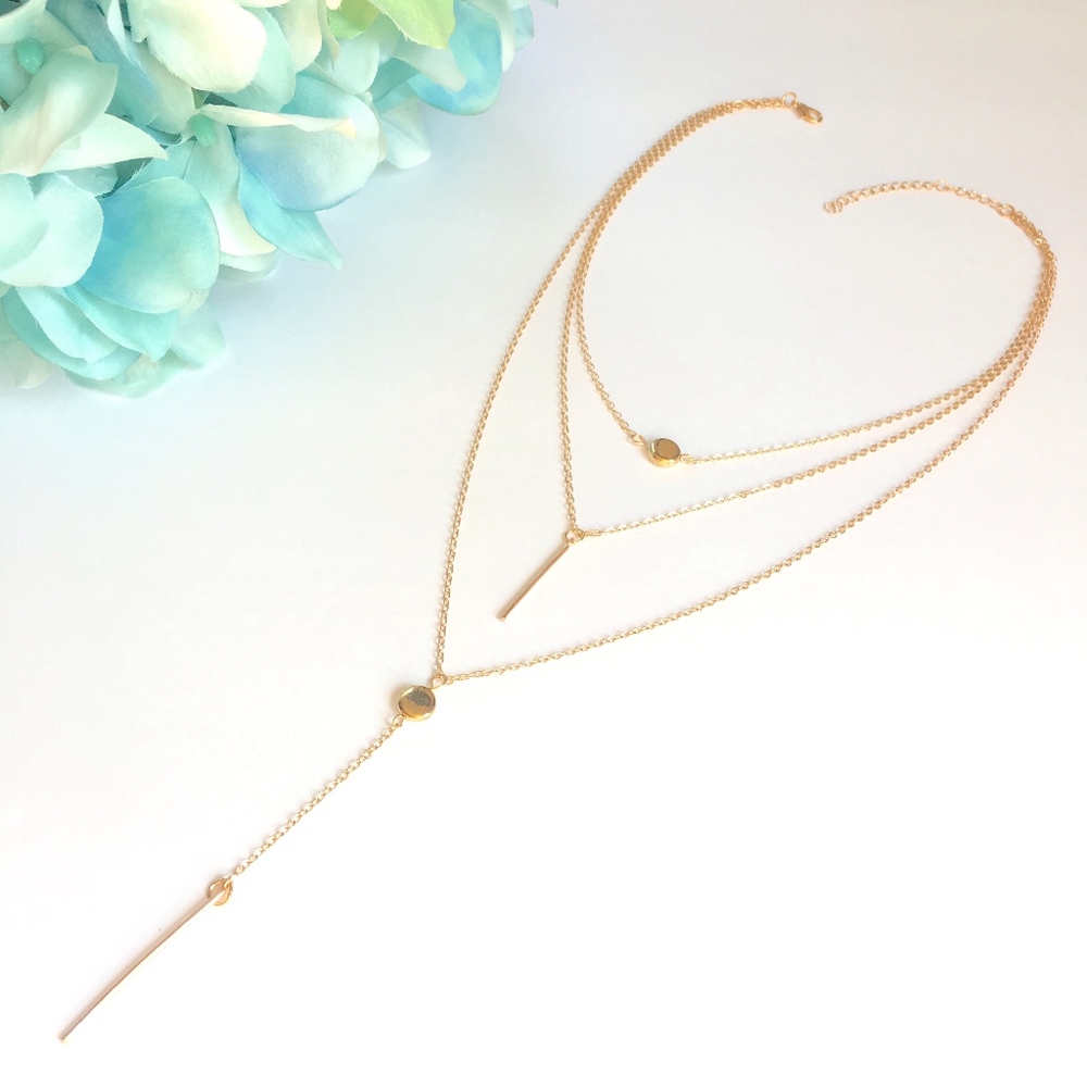 'Calista' Multilayered Necklace Gold - Picture 2 of 4